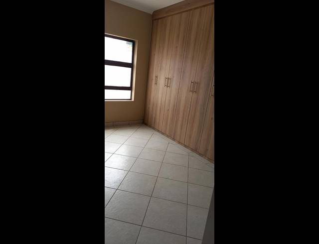 3 BEDROOM TOWNHOUSE FOR SALE IN RIVERSDALE